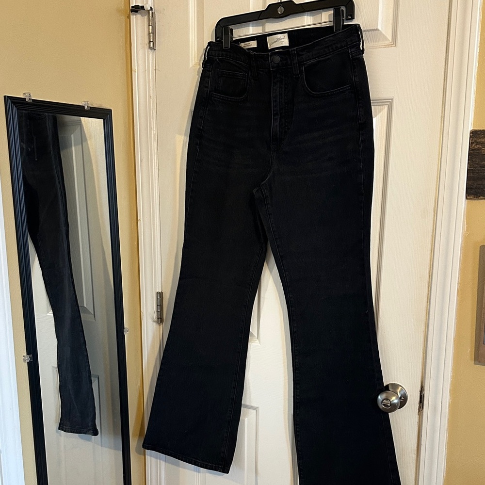 Universal Thread Black Flare Jeans
